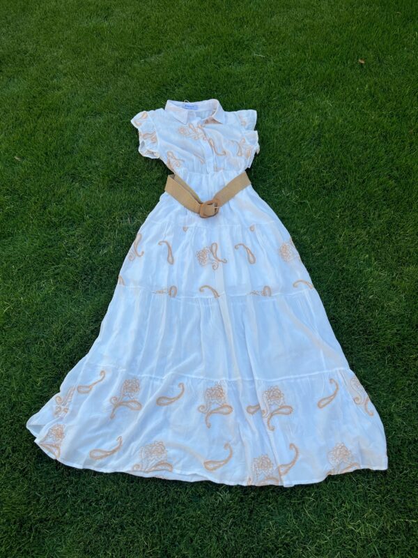 VESTIDO BLANCO CON CINTURON